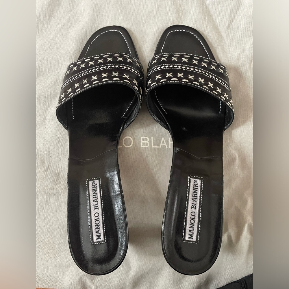 Manola Blahnik kitten heel sandals